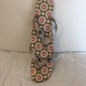 Ugg flare flip flops